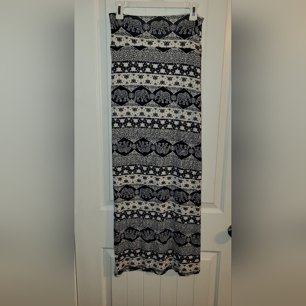 Rue 21 Elephant Print Maxi Skirt - Navy and White Small